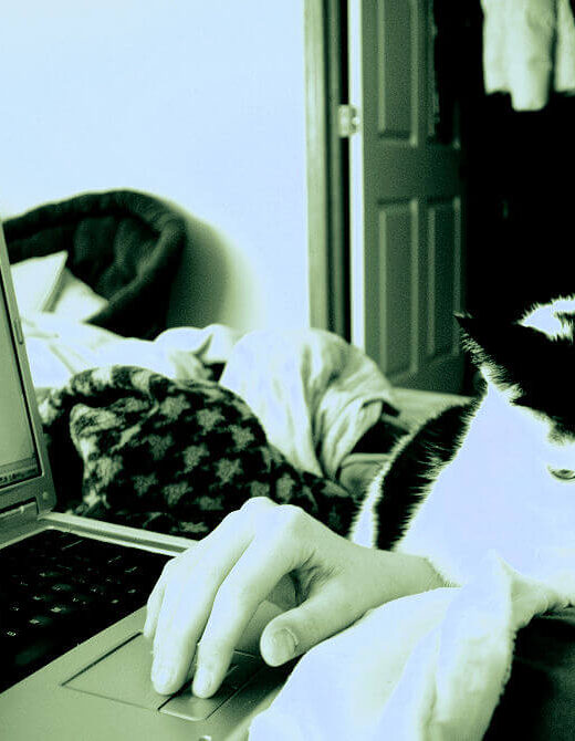 Von zu Hause aus die Welt am Laptop retten - leider ist das zu schön, um wahr zu sein